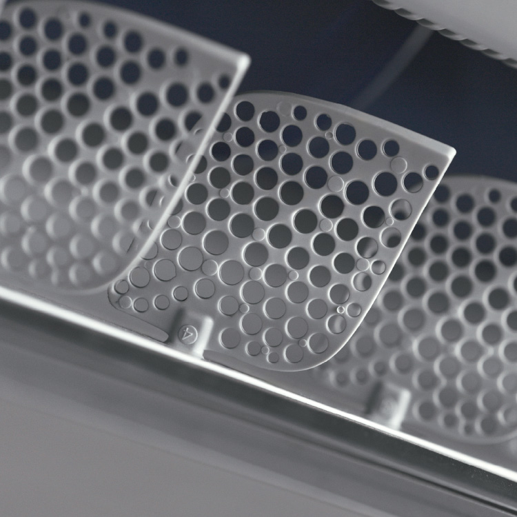 Coway P Series Air Conditioner With Dynamic Airflow for Wider Cooling